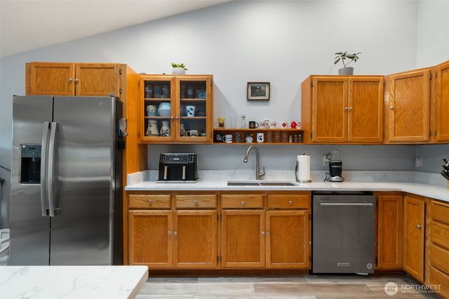 671 E Old Ranch Road, Allyn, WA 98524