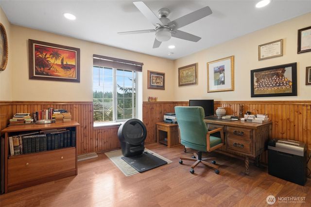 671 E Old Ranch Road, Allyn, WA 98524