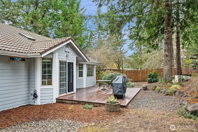 671 E Old Ranch Road, Allyn, WA 98524