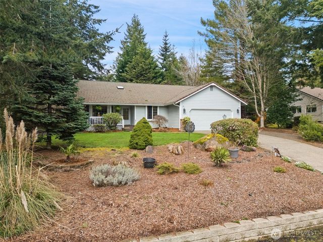 671 E Old Ranch Road, Allyn, WA 98524