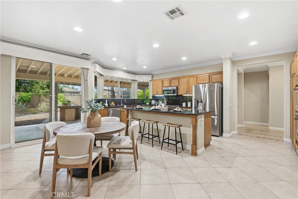 Image 10 of property listing at 29183 Woodbridge Drive, Murrieta, CA 92563