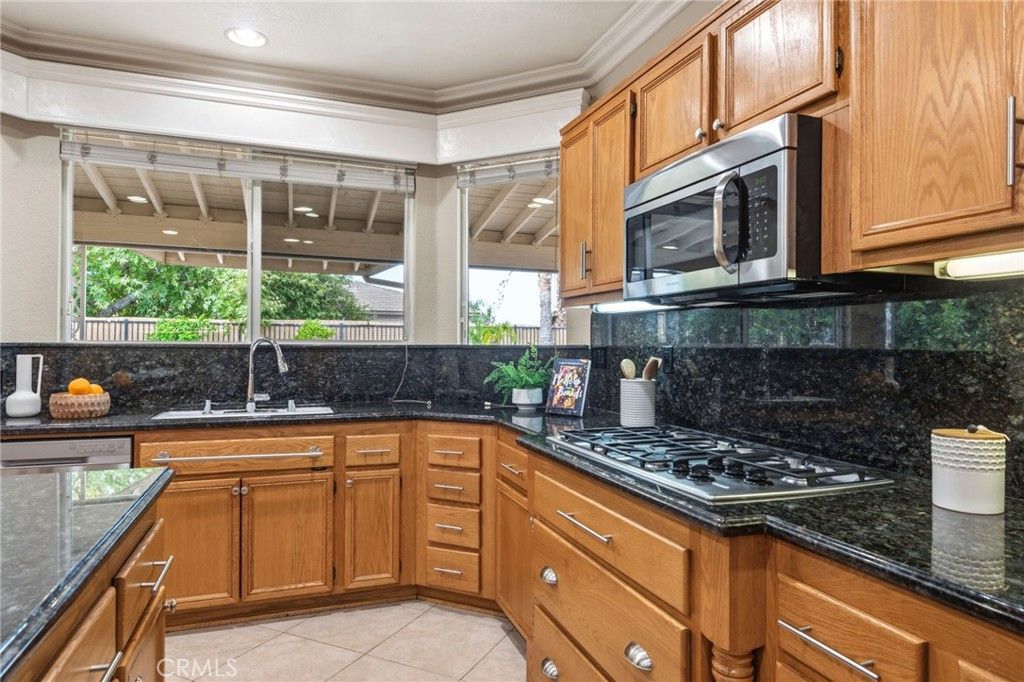 Image 13 of property listing at 29183 Woodbridge Drive, Murrieta, CA 92563