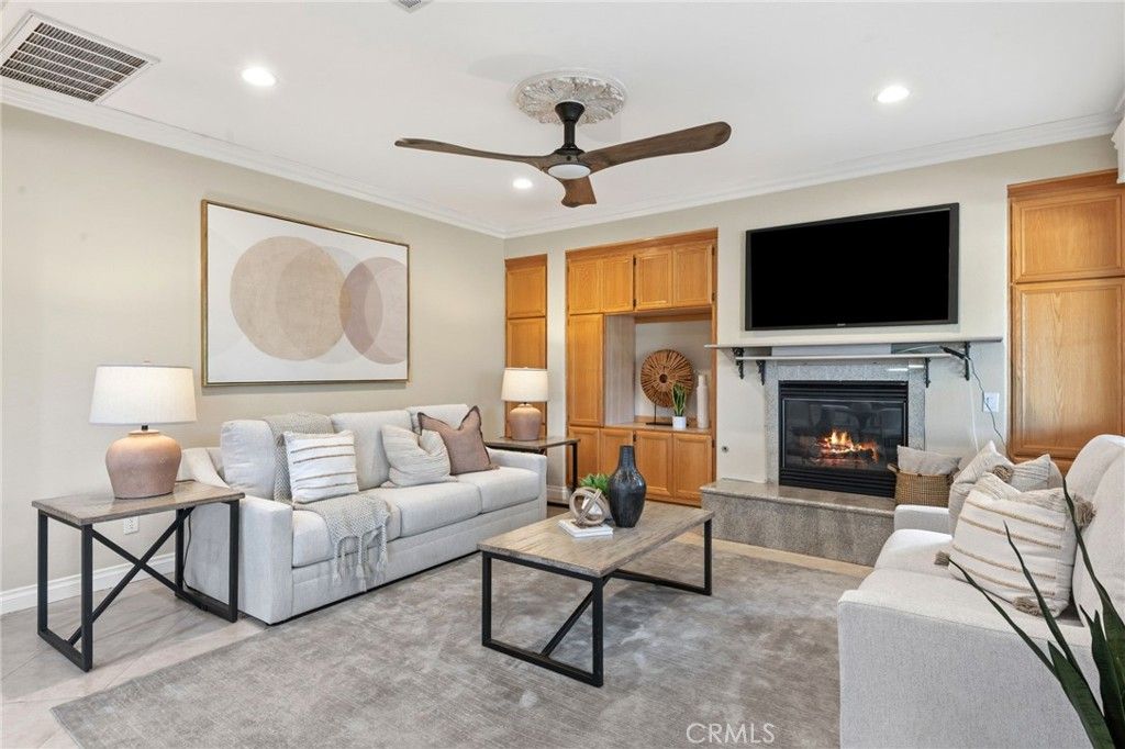 Image 8 of property listing at 29183 Woodbridge Drive, Murrieta, CA 92563
