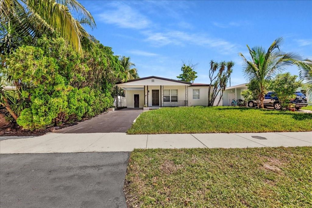 5324 NW 1st Ave, Oakland Park, FL 33309
