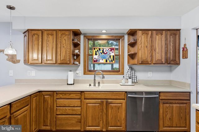 7705 MAHOGANY RD, Severn, MD 21144