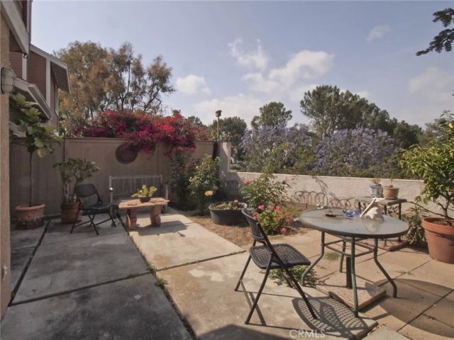 23 Marigold 22, Aliso Viejo, CA 92656