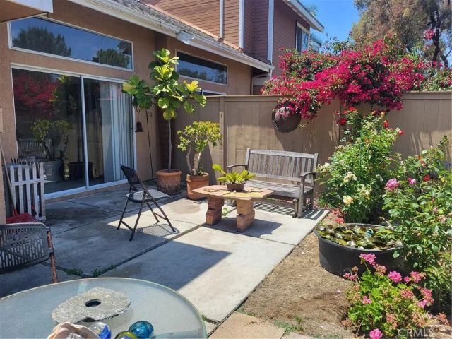 23 Marigold 22, Aliso Viejo, CA 92656