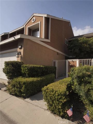 23 Marigold 22, Aliso Viejo, CA 92656