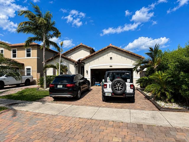 25163 SW 118th Place, Homestead, FL 33032