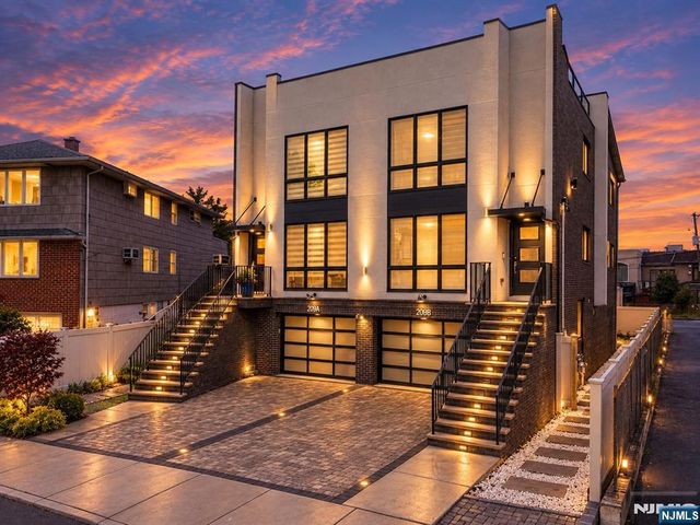 209 Wayne Avenue A, Cliffside Park, NJ 07010