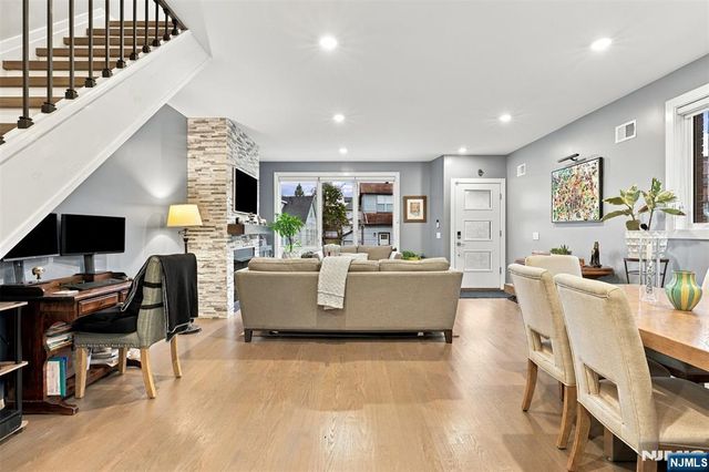 209 Wayne Avenue A, Cliffside Park, NJ 07010