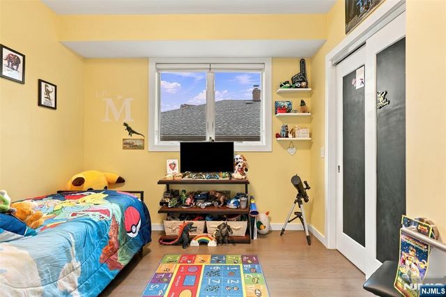 209 Wayne Avenue A, Cliffside Park, NJ 07010