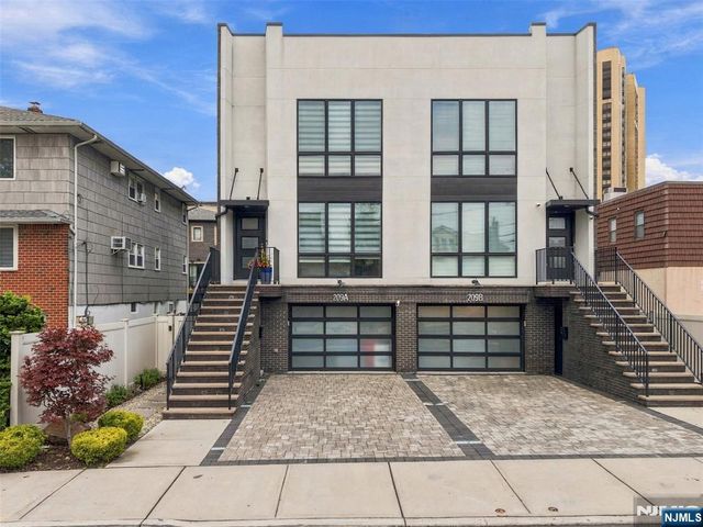 209 Wayne Avenue A, Cliffside Park, NJ 07010