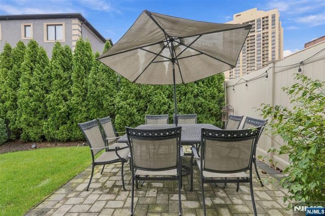 209 Wayne Avenue A, Cliffside Park, NJ 07010