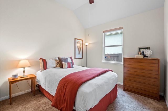 242 S Sage HOLW, Dripping Springs, TX 78620