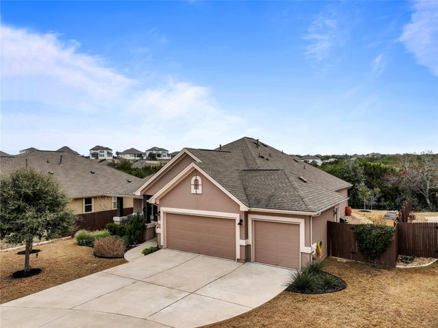 242 S Sage HOLW, Dripping Springs, TX 78620