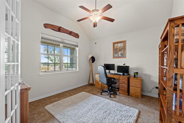 242 S Sage HOLW, Dripping Springs, TX 78620