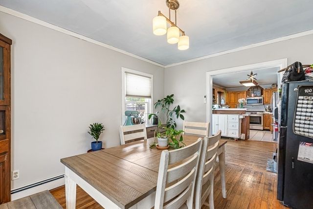 91 Sycamore St, Swansea, MA 02777