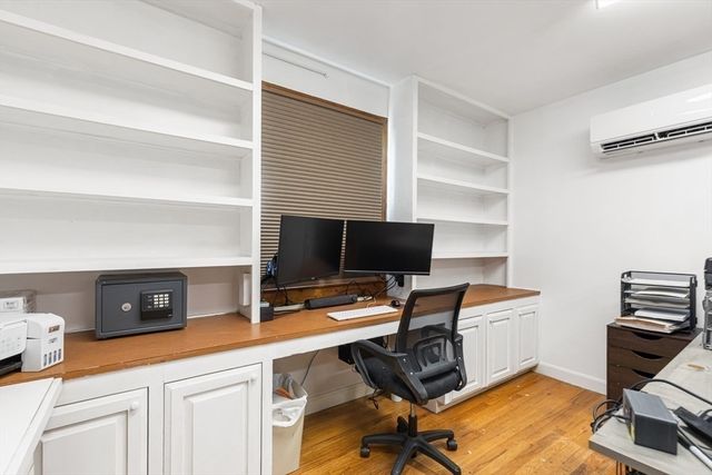 91 Sycamore St, Swansea, MA 02777