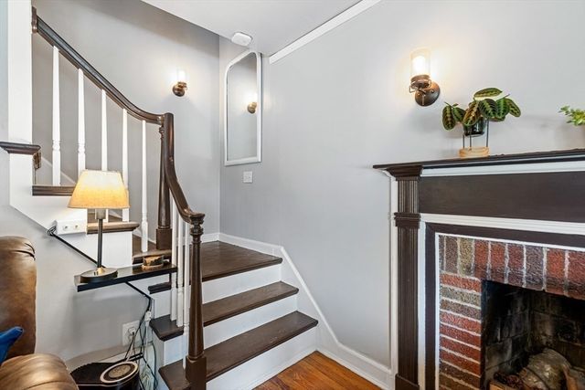 91 Sycamore St, Swansea, MA 02777