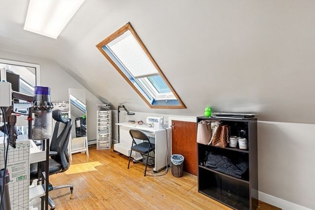91 Sycamore St, Swansea, MA 02777