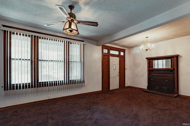 716 Waggoner Street, Evansville, IN 47713