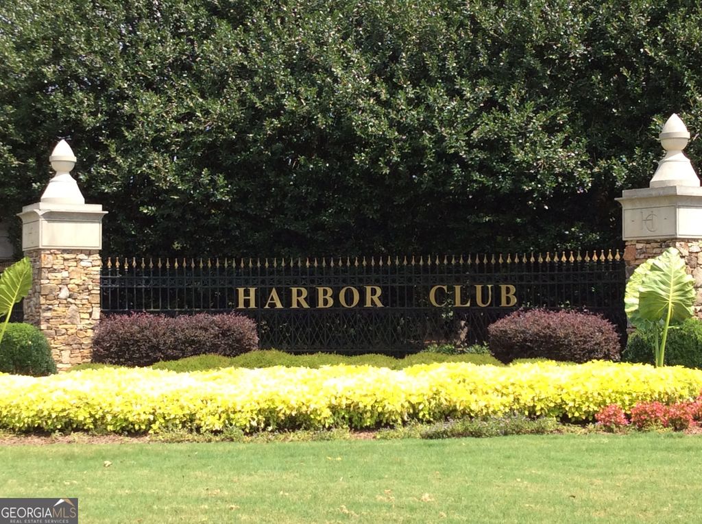 1060 Pinehurst Drive, Greensboro, GA 30642