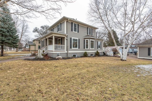 121 6th Avenue SE, Elbow Lake, MN 56531