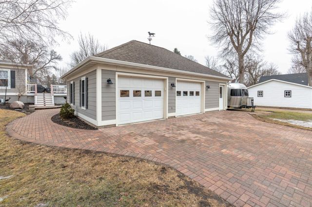 121 6th Avenue SE, Elbow Lake, MN 56531