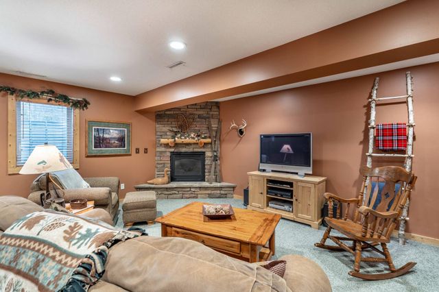 121 6th Avenue SE, Elbow Lake, MN 56531