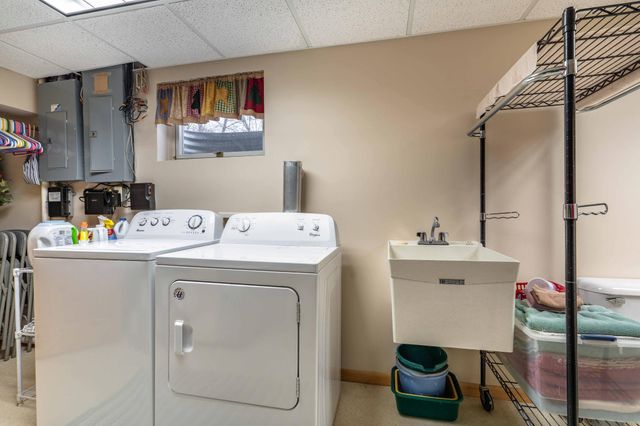 121 6th Avenue SE, Elbow Lake, MN 56531