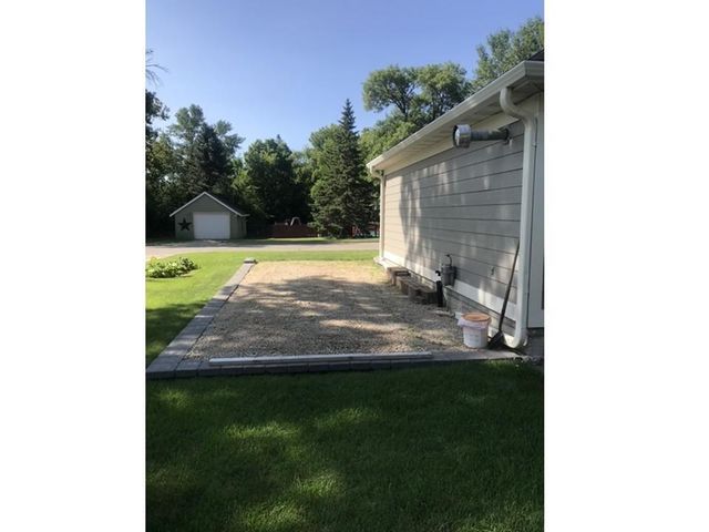 121 6th Avenue SE, Elbow Lake, MN 56531