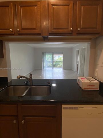 4291 NW 9th Avenue 202, Deerfield Beach, FL 33064