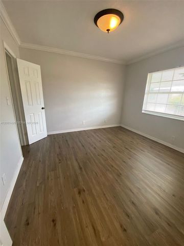 4291 NW 9th Avenue 202, Deerfield Beach, FL 33064