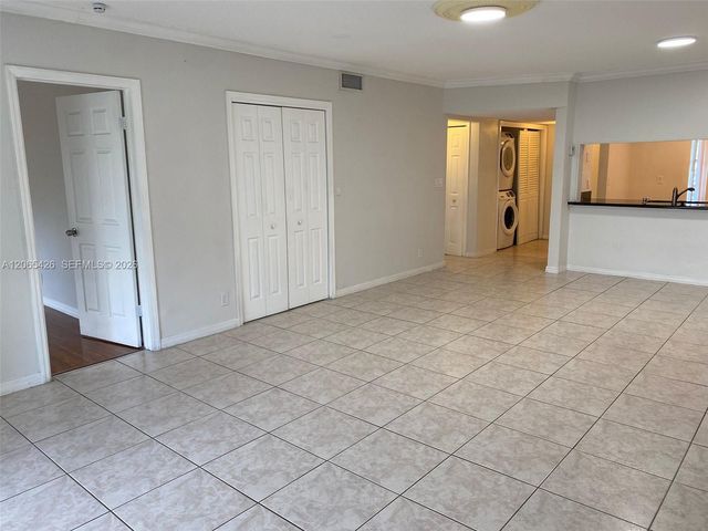 4291 NW 9th Avenue 202, Deerfield Beach, FL 33064