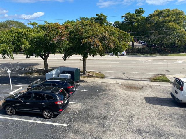 4291 NW 9th Avenue 202, Deerfield Beach, FL 33064