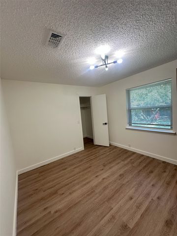 6105 Rayburn Court, Fort Worth, TX 76133