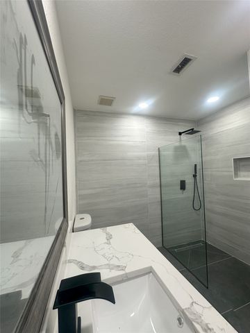 6105 Rayburn Court, Fort Worth, TX 76133