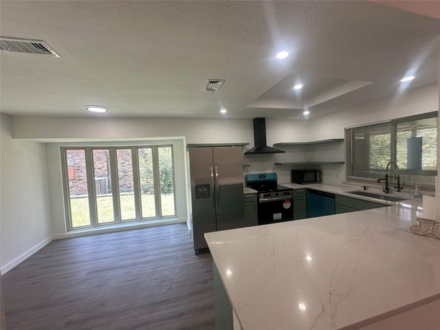 6105 Rayburn Court, Fort Worth, TX 76133