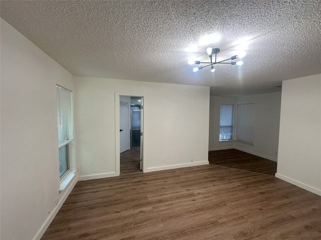 6105 Rayburn Court, Fort Worth, TX 76133