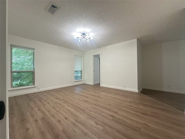 6105 Rayburn Court, Fort Worth, TX 76133