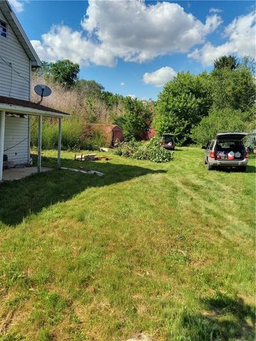 212 Dupont Ln, Georges Twp, PA 15401