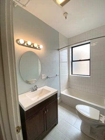 51 Park Drive 34, Boston, MA 02215