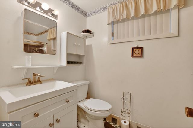 109 VAN BUREN ST NW, Washington, DC 20012