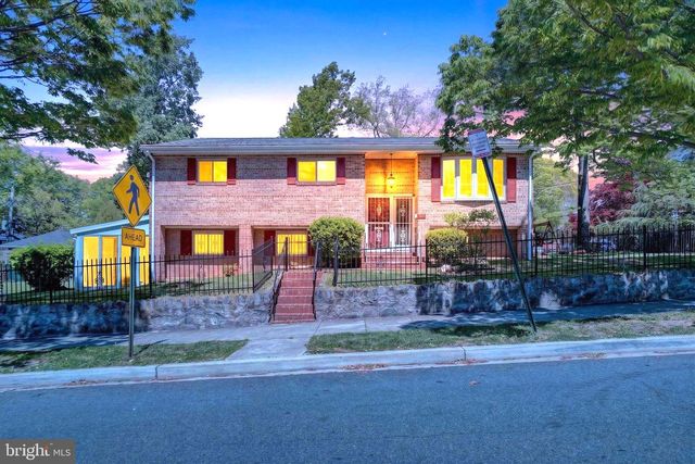 109 VAN BUREN ST NW, Washington, DC 20012