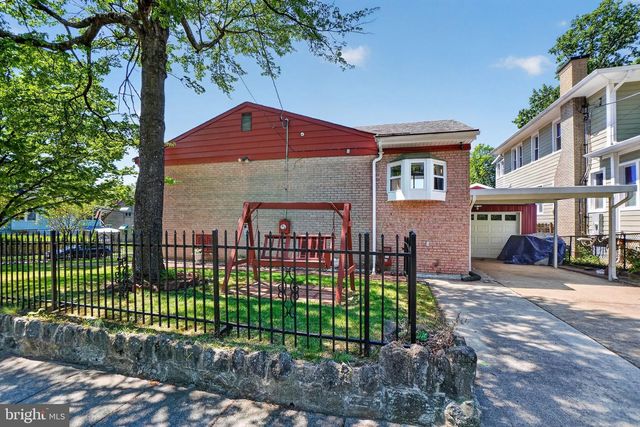 109 VAN BUREN ST NW, Washington, DC 20012