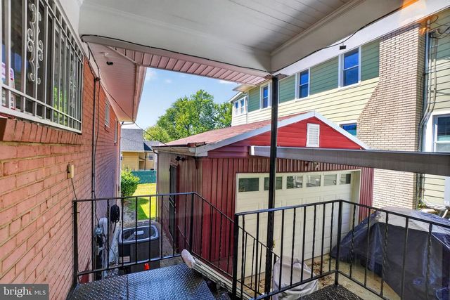 109 VAN BUREN ST NW, Washington, DC 20012