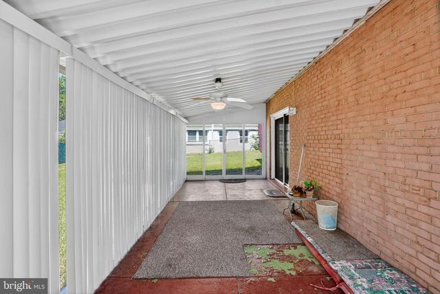 109 VAN BUREN ST NW, Washington, DC 20012