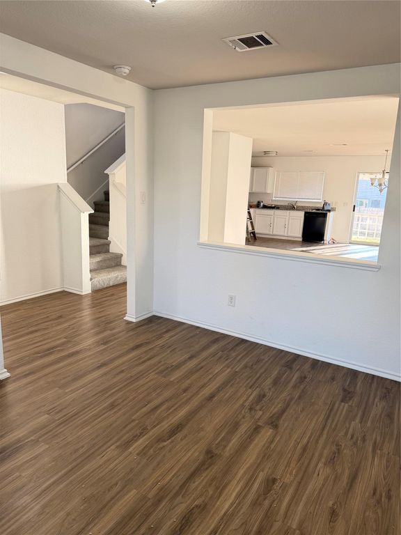 13409 Alysheba DR, Del Valle, TX 78617