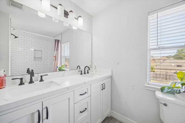 3802 Mission Valley Drive, Missouri City, TX 77459